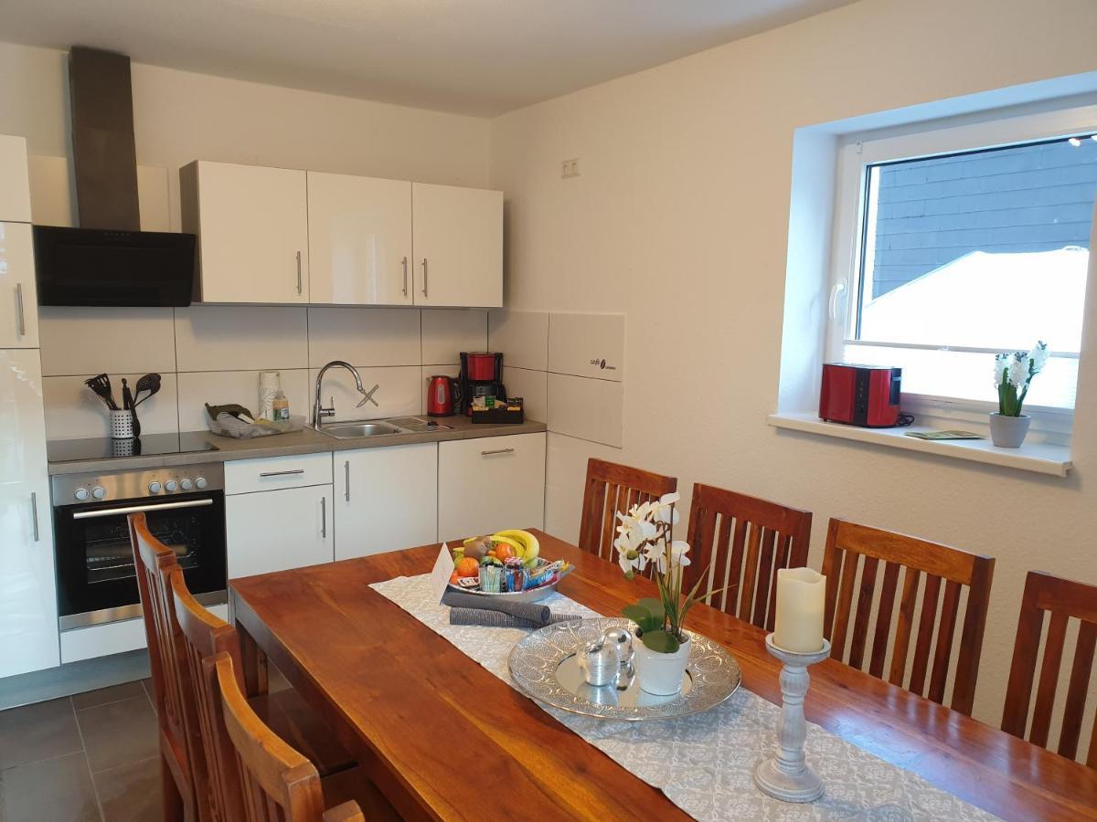 Ferienwohnung Vier Pfoten ヴィリンゲン エクステリア 写真