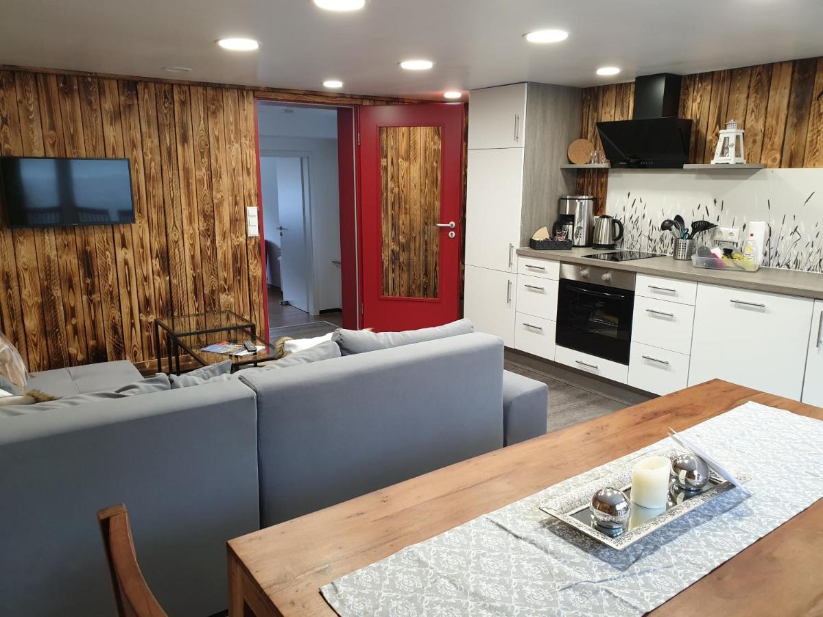 Ferienwohnung Vier Pfoten ヴィリンゲン エクステリア 写真