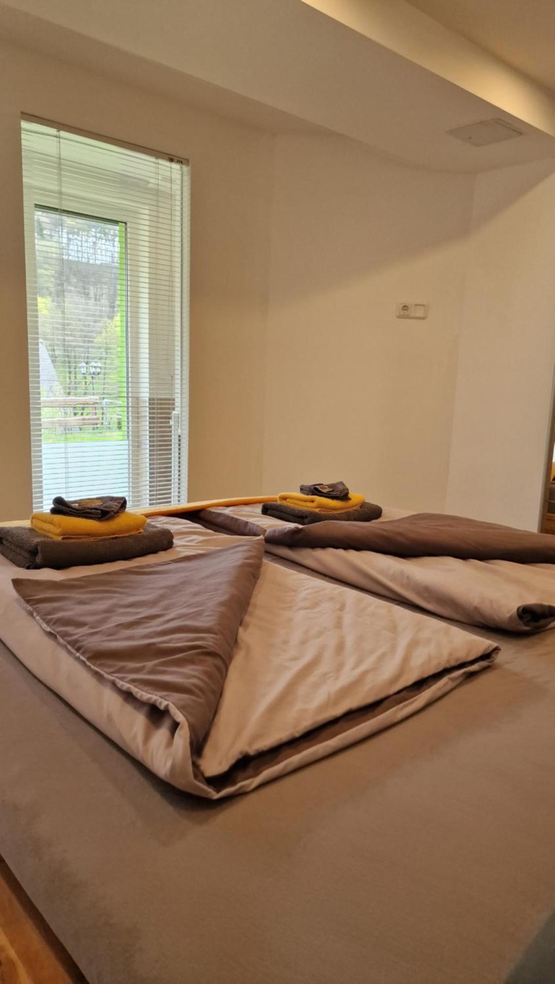 Ferienwohnung Vier Pfoten ヴィリンゲン エクステリア 写真