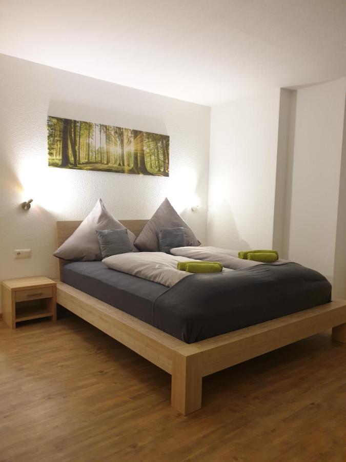 Ferienwohnung Vier Pfoten ヴィリンゲン エクステリア 写真